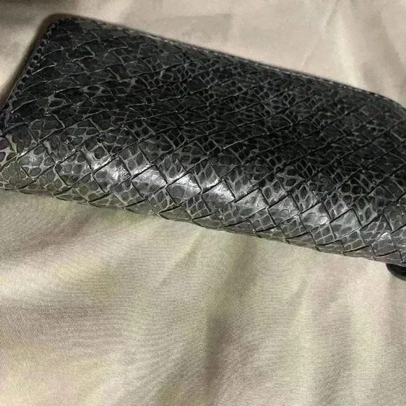 Bottega Veneta Snakeskin Wallet - Picture 2 of 5